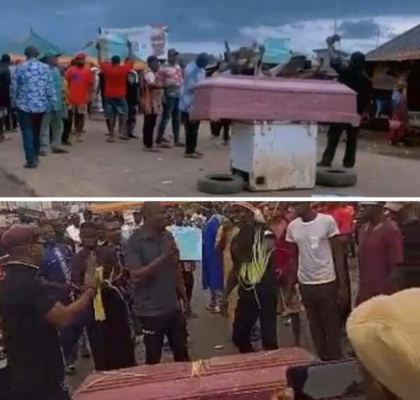 Fresh Protest Erupts In Rivers State As Youths Block Major Highway With Coff!n, Canopies