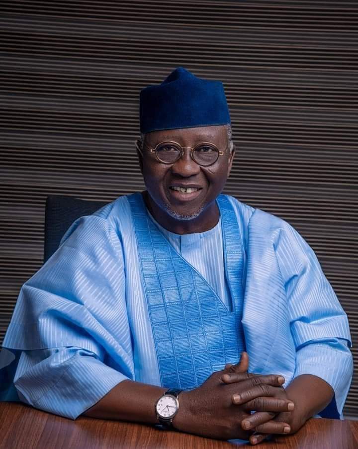 SENATOR UMAR TANKO ALMAKURA BROUGHT HIS WEALTH OF EXPERIENCE AND BUSINESS ACUMEN TO BEAR IN THE RUNNING OF NASARAWA STATE AFFAIRS.