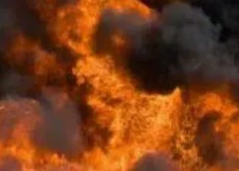 JUST IN : F!re guts Lagos apartment